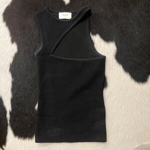 DISSH Black Ribbed Tank Top